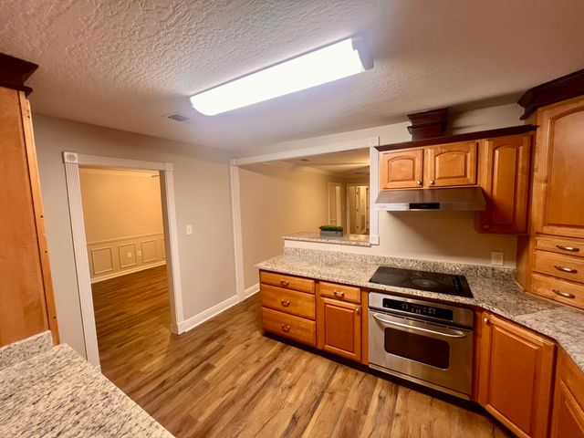 101 Tall Pines Dr., Hattiesburg, MS 39402