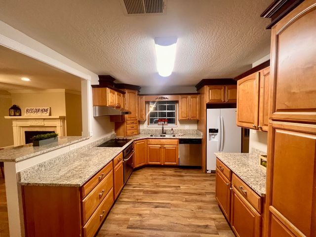 101 Tall Pines Dr., Hattiesburg, MS 39402