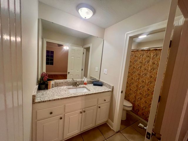 101 Tall Pines Dr., Hattiesburg, MS 39402