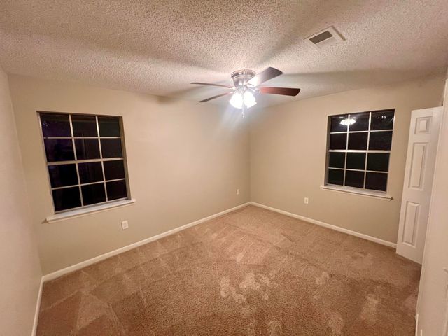 101 Tall Pines Dr., Hattiesburg, MS 39402