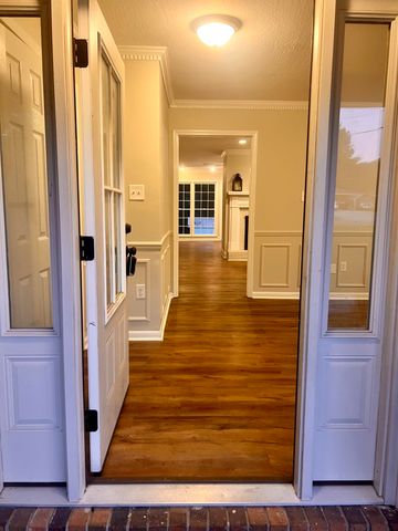 101 Tall Pines Dr., Hattiesburg, MS 39402