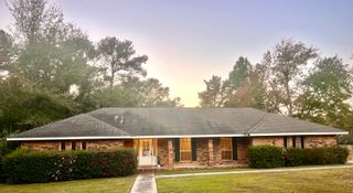 101 Tall Pines Dr., Hattiesburg, MS 39402