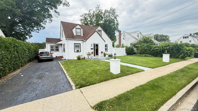 706 Partridge Avenue, West Hempstead, NY 11552