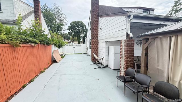 706 Partridge Avenue, West Hempstead, NY 11552