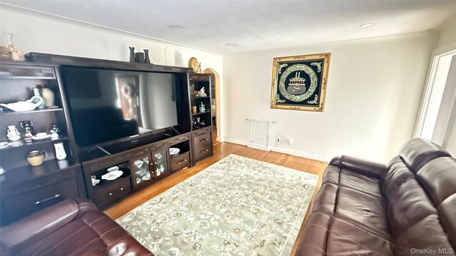 706 Partridge Avenue, West Hempstead, NY 11552