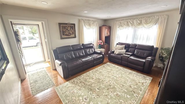 706 Partridge Avenue, West Hempstead, NY 11552