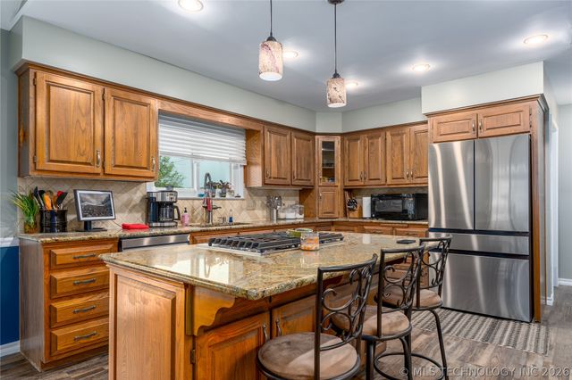 6716 E 65th Street, Tulsa, OK 74133