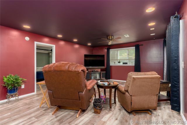 6716 E 65th Street, Tulsa, OK 74133