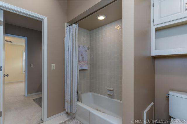 6716 E 65th Street, Tulsa, OK 74133