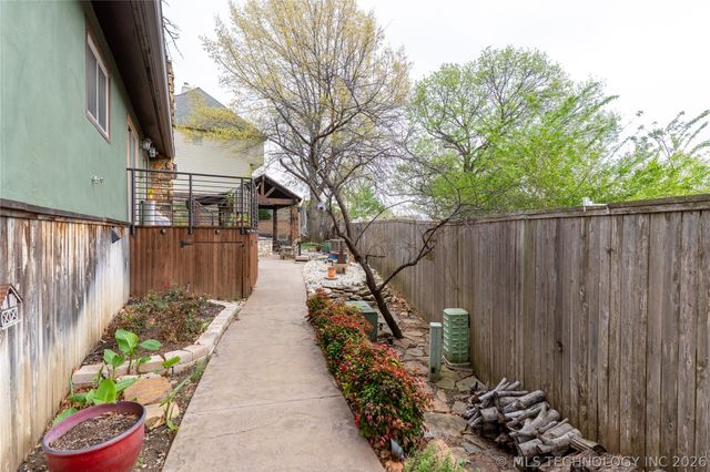 6716 E 65th Street, Tulsa, OK 74133