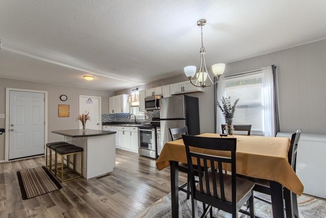 10 HARDY RD, Adamsville, TN 38310