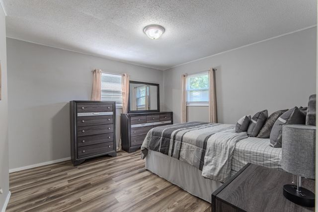 10 HARDY RD, Adamsville, TN 38310