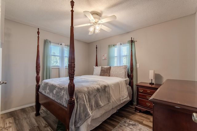 10 HARDY RD, Adamsville, TN 38310