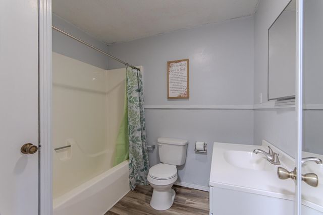 10 HARDY RD, Adamsville, TN 38310