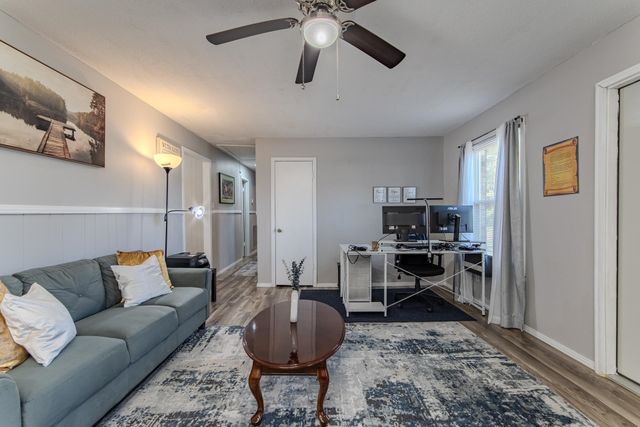 10 HARDY RD, Adamsville, TN 38310