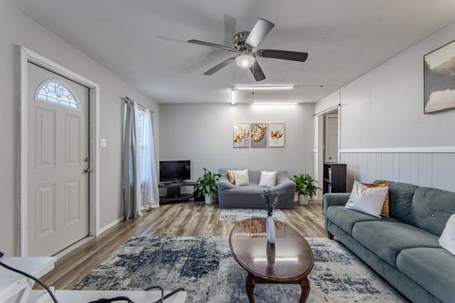 10 HARDY RD, Adamsville, TN 38310