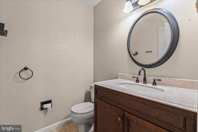 3051 TODD LN, Lancaster, PA 17601