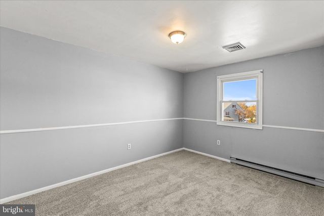 3051 TODD LN, Lancaster, PA 17601