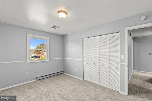 3051 TODD LN, Lancaster, PA 17601