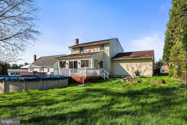 3051 TODD LN, Lancaster, PA 17601