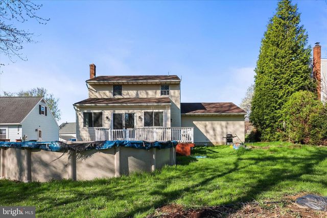 3051 TODD LN, Lancaster, PA 17601
