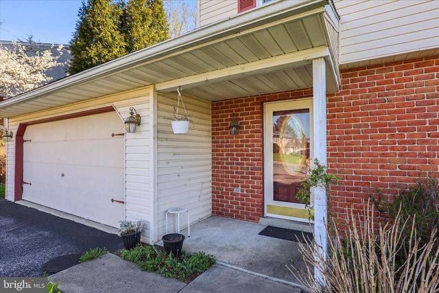 3051 TODD LN, Lancaster, PA 17601