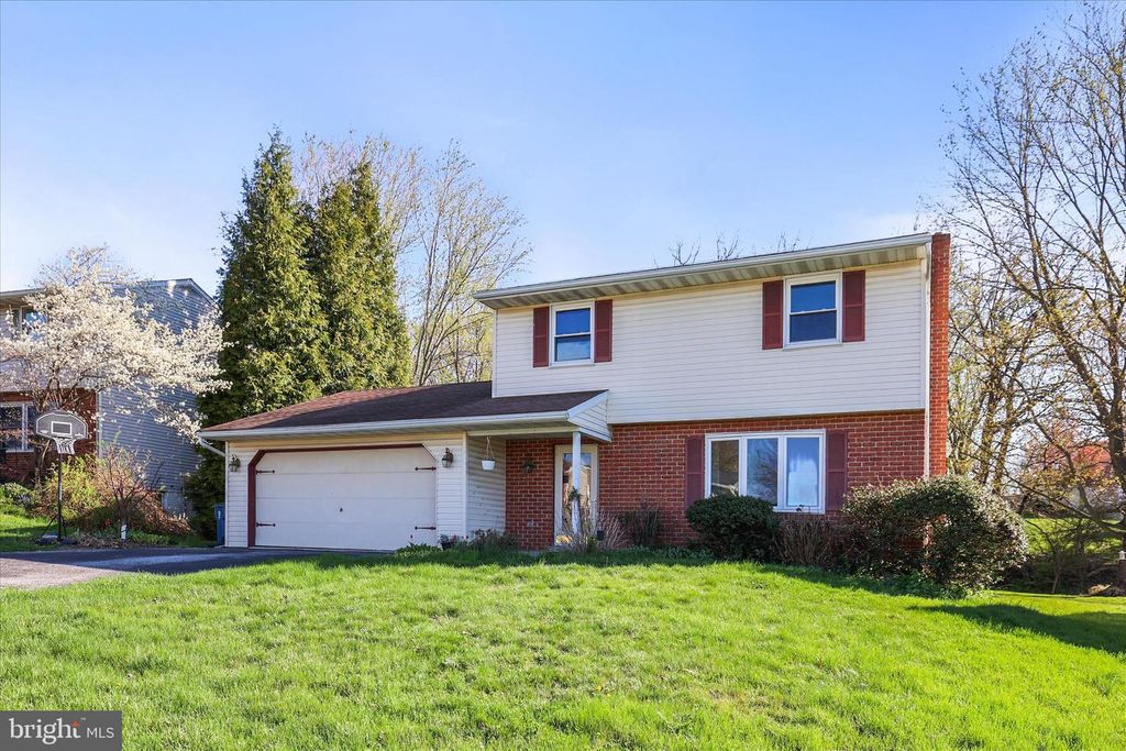 3051 TODD LN, Lancaster, PA 17601