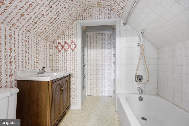 206 PRESIDENT AVE, Rutledge, PA 19070