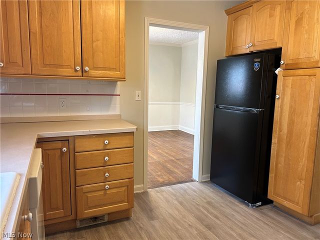 906 Keystone Drive, Cleveland Heights, OH 44121