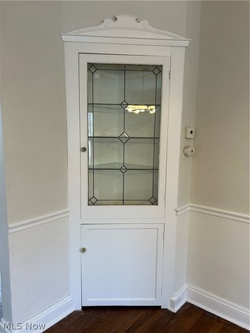 906 Keystone Drive, Cleveland Heights, OH 44121