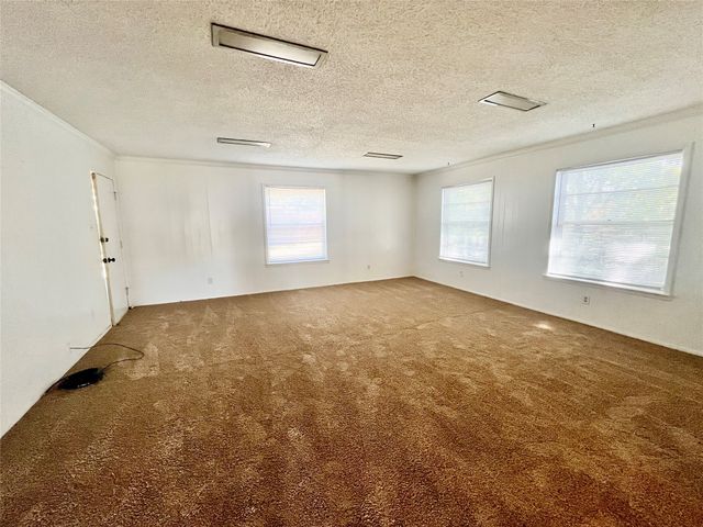 1811 Redwood Street, Arlington, TX 76014