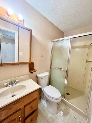1811 Redwood Street, Arlington, TX 76014