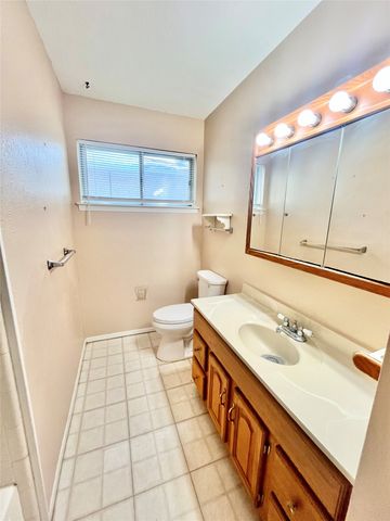 1811 Redwood Street, Arlington, TX 76014