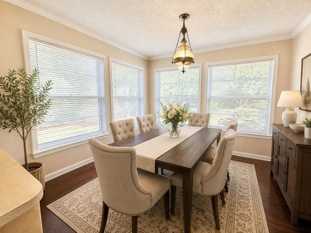 1811 Redwood Street, Arlington, TX 76014