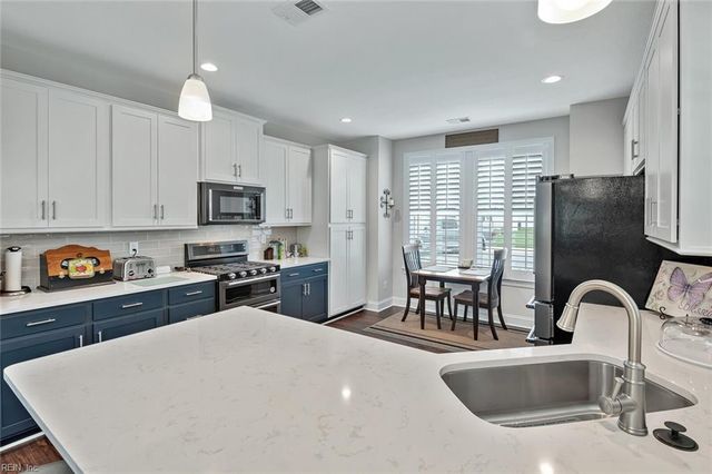 3105 Lantern PL, Chesapeake, VA 23321