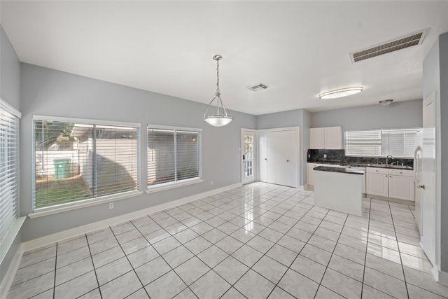 15931 S Alley Court, Houston, TX 77082