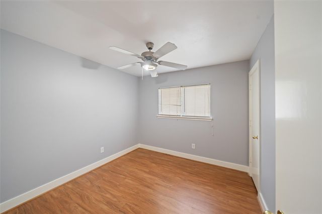 15931 S Alley Court, Houston, TX 77082