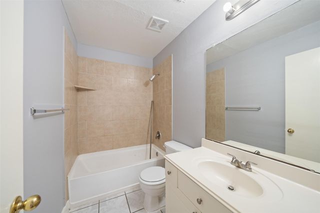 15931 S Alley Court, Houston, TX 77082