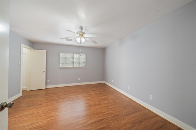 15931 S Alley Court, Houston, TX 77082