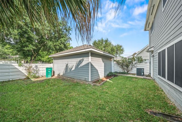 15931 S Alley Court, Houston, TX 77082