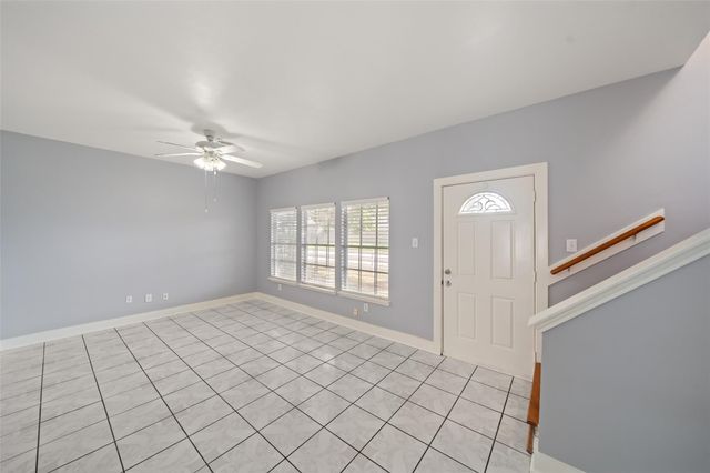 15931 S Alley Court, Houston, TX 77082