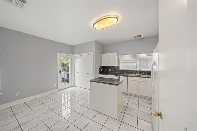 15931 S Alley Court, Houston, TX 77082