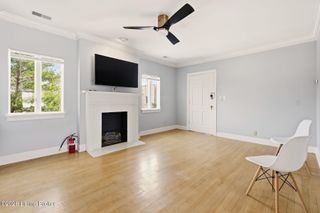 2126 Village Dr 5, Louisville, KY 40205