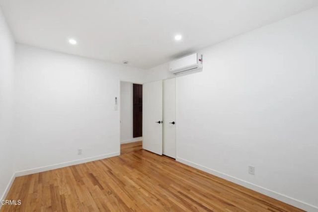 5270 Bellingham Avenue, Los Angeles, CA 91607