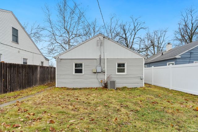 2622 Kenwood Avenue, Fort Wayne, IN 46805