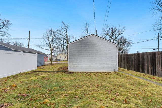 2622 Kenwood Avenue, Fort Wayne, IN 46805