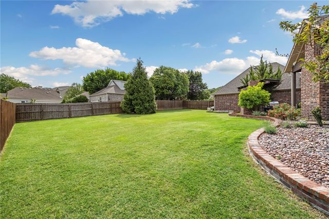 3532 W Providence Drive, Fayetteville, AR 72704
