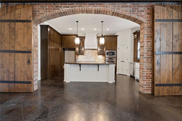 3532 W Providence Drive, Fayetteville, AR 72704