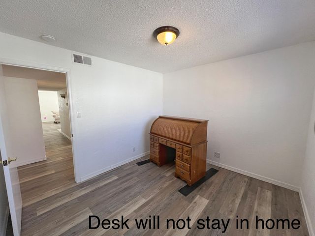 7205 Avenida La Costa NE, Albuquerque, NM 87109