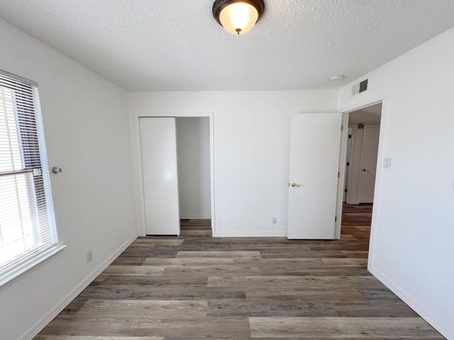 7205 Avenida La Costa NE, Albuquerque, NM 87109